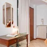 Keys Of Italy - Salutati Stylish Bedroom Apartment